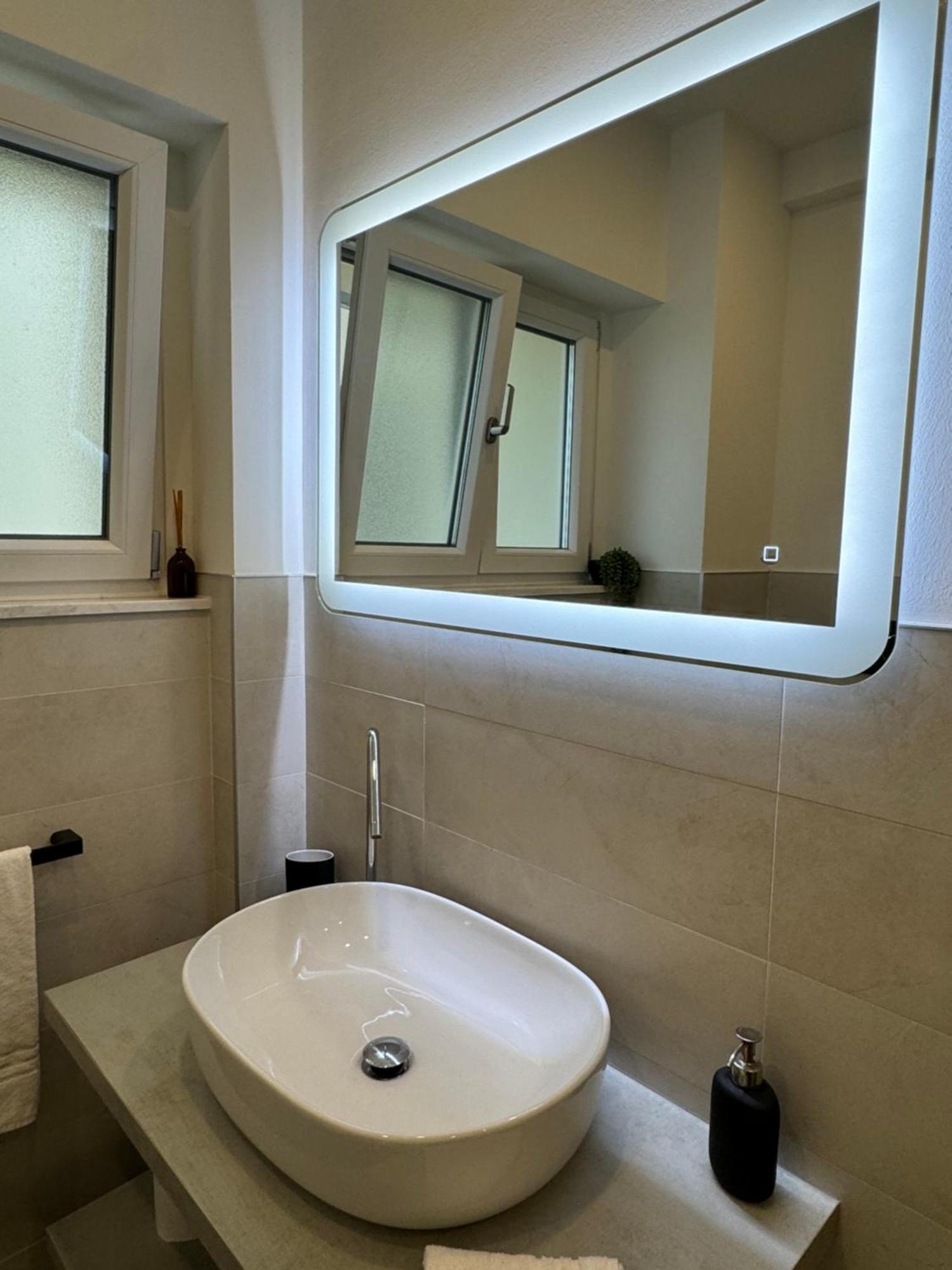 Maison Floran Appartamento In Centro A Triëst Buitenkant foto