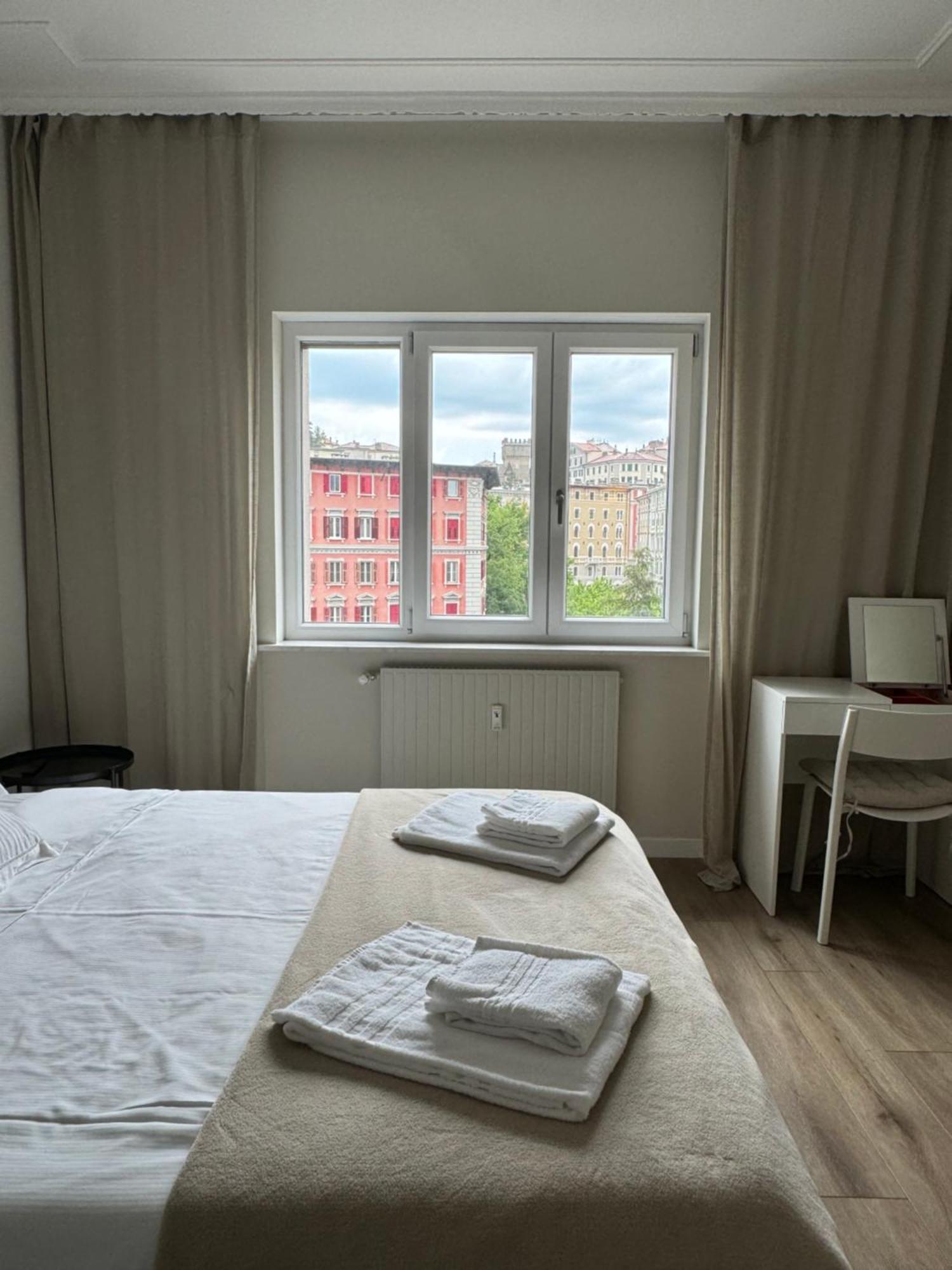 Maison Floran Appartamento In Centro A Triëst Buitenkant foto
